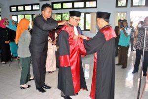 PELANTIKAN DAN PENGAMBILAN SUMPAH JABATAN WAKIL KETUA PENGADILAN TINGGI BENGKULU H. WIDIONO, SH, MBA, MH.