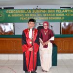 PELANTIKAN DAN PENGAMBILAN SUMPAH JABATAN WAKIL KETUA PENGADILAN TINGGI BENGKULU H. WIDIONO, SH, MBA, MH.