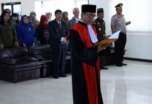 Pengambilan Sumpah Jabatan dan Pelantikan Ketua Pengadilan Negeri Curup Dedy Hermawan, SH., MH.