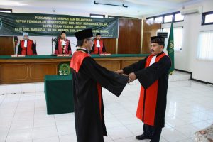 Pengambilan Sumpah Jabatan dan Pelantikan Ketua Pengadilan Negeri Curup Dedy Hermawan, SH., MH.